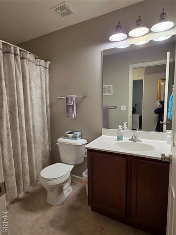 2338 Windsor Castle Drive, Imperial, MO 63052