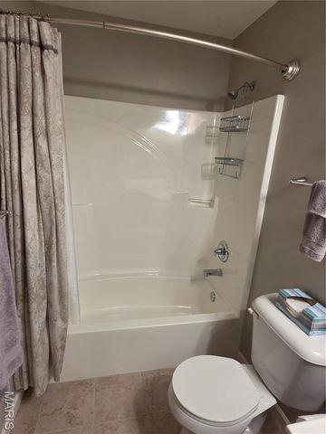 2338 Windsor Castle Drive, Imperial, MO 63052