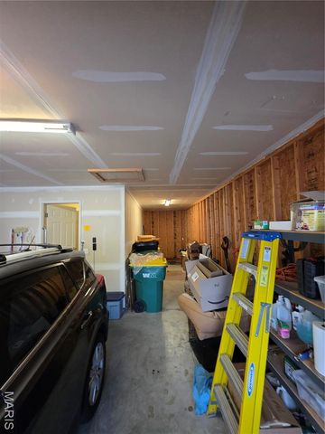 2338 Windsor Castle Drive, Imperial, MO 63052