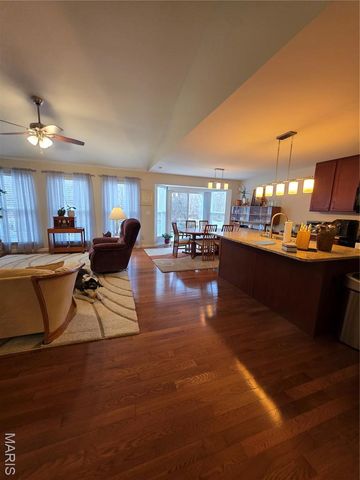 2338 Windsor Castle Drive, Imperial, MO 63052