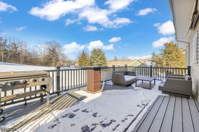 4 Bellows Ln, Montville Twp., NJ 07082