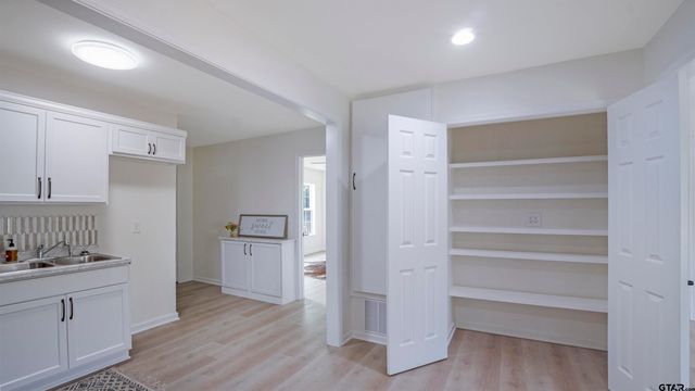 1925 Cushing Dr, Tyler, TX 75702