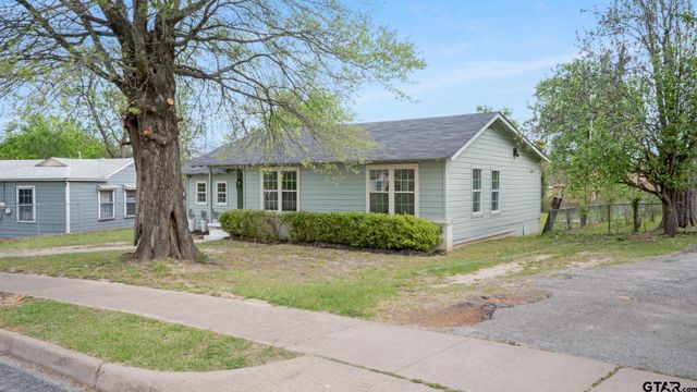 1925 Cushing Dr, Tyler, TX 75702