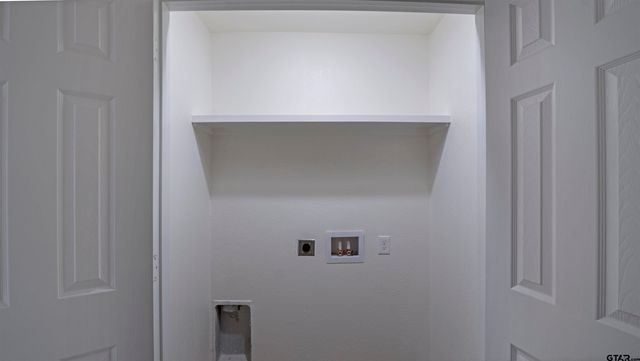 1925 Cushing Dr, Tyler, TX 75702