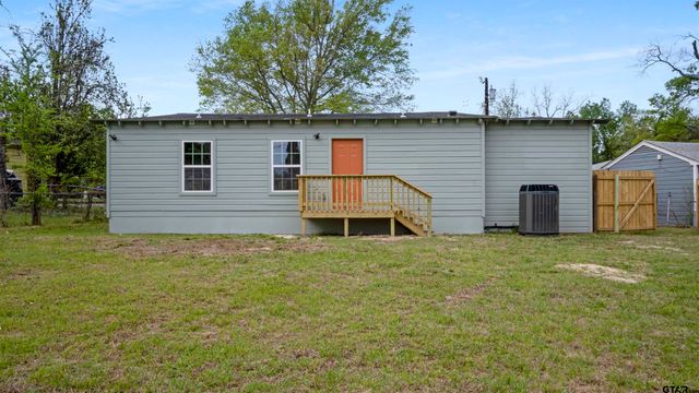 1925 Cushing Dr, Tyler, TX 75702