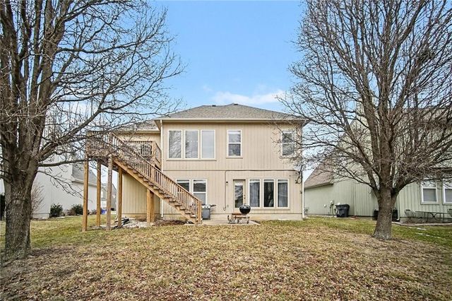 17897 W 163RD Terrace, Olathe, KS 66062