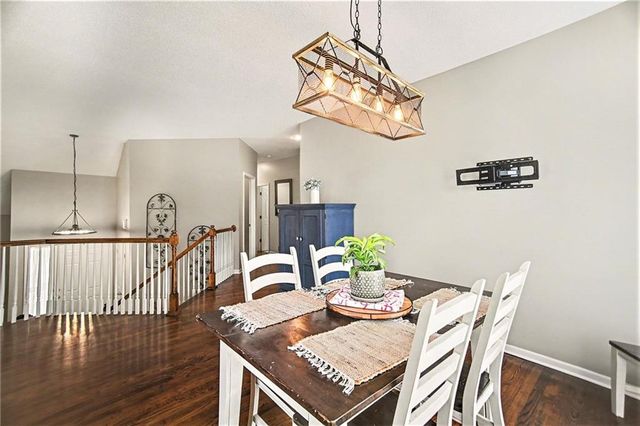 17897 W 163RD Terrace, Olathe, KS 66062