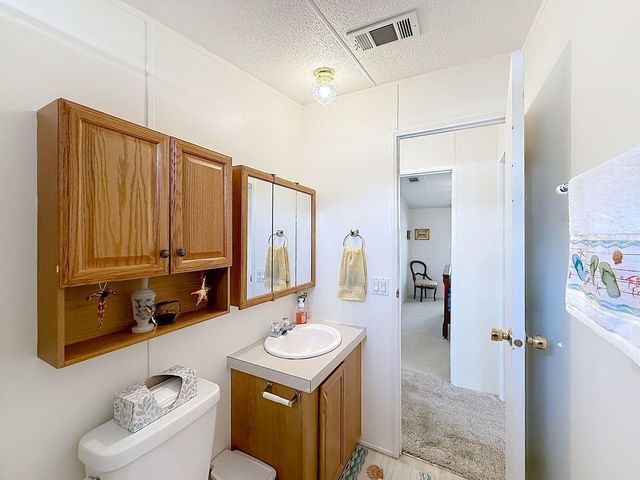 1660 ELKHART CIRCLE, Tavares, FL 32778