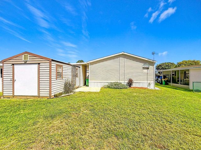 1660 ELKHART CIRCLE, Tavares, FL 32778