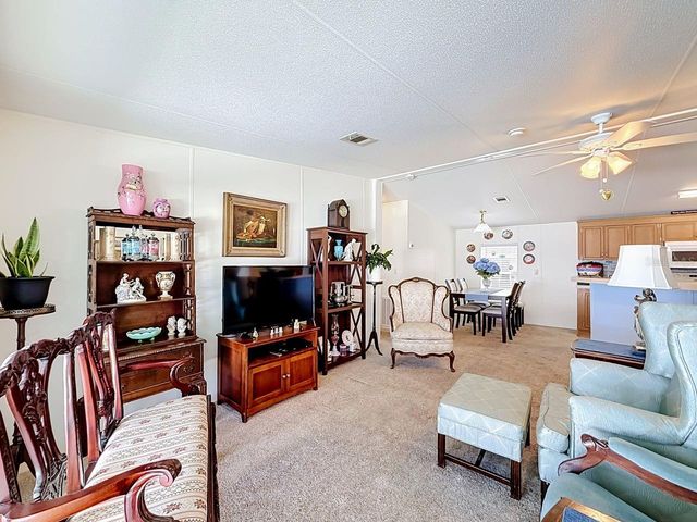 1660 ELKHART CIRCLE, Tavares, FL 32778