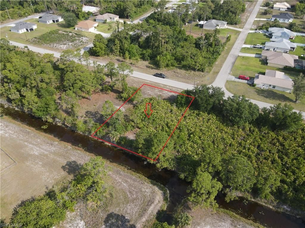 728 Manhattan ST E, LEHIGH ACRES, FL 33974 — photo 3