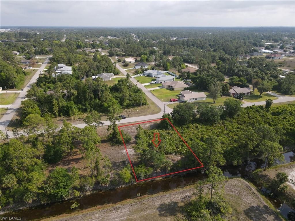 728 Manhattan ST E, LEHIGH ACRES, FL 33974 — photo 4
