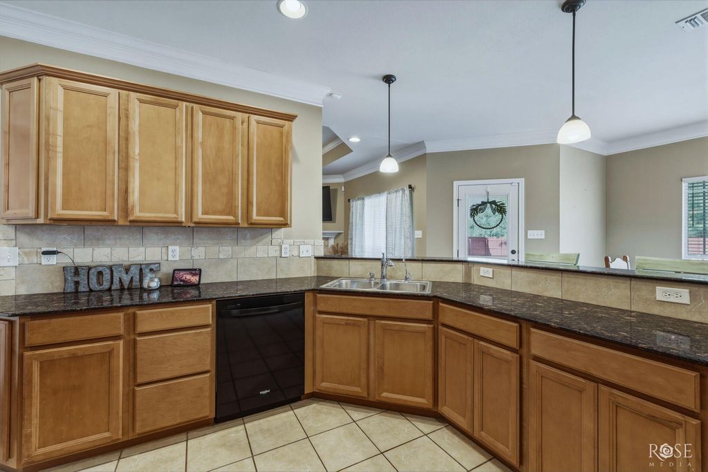 Image 15 of property listing at 4302 Goodnight Trail, San Angelo, TX 76903