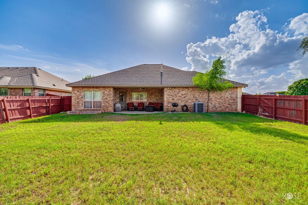 Image 31 of property listing at 4302 Goodnight Trail, San Angelo, TX 76903