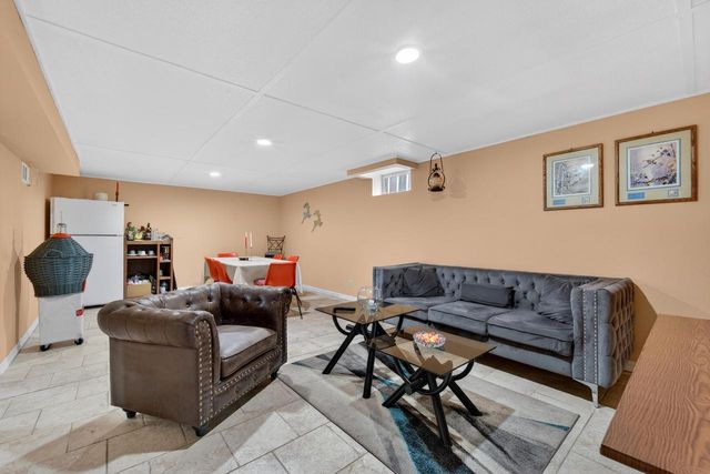 1104 North STREET, Racine, WI 53402