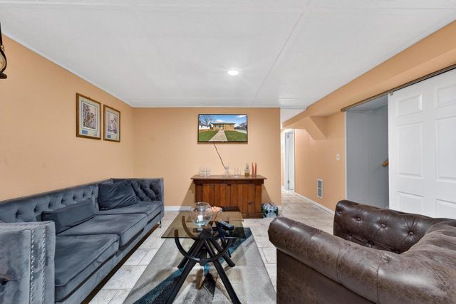 1104 North STREET, Racine, WI 53402