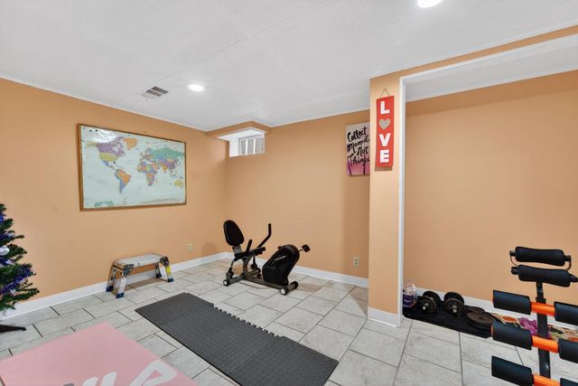 1104 North STREET, Racine, WI 53402