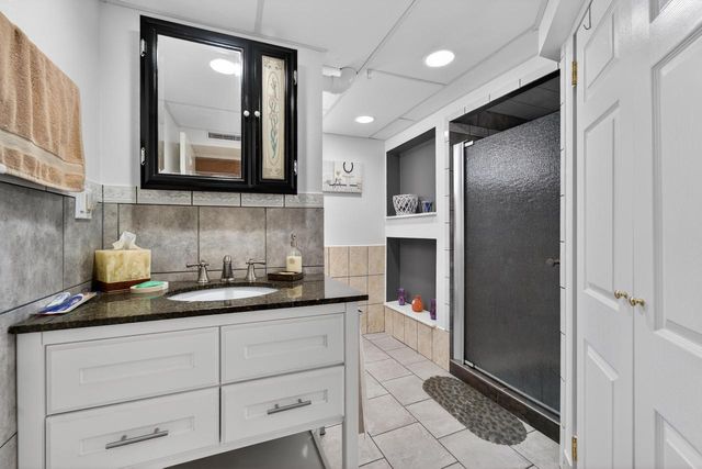 1104 North STREET, Racine, WI 53402