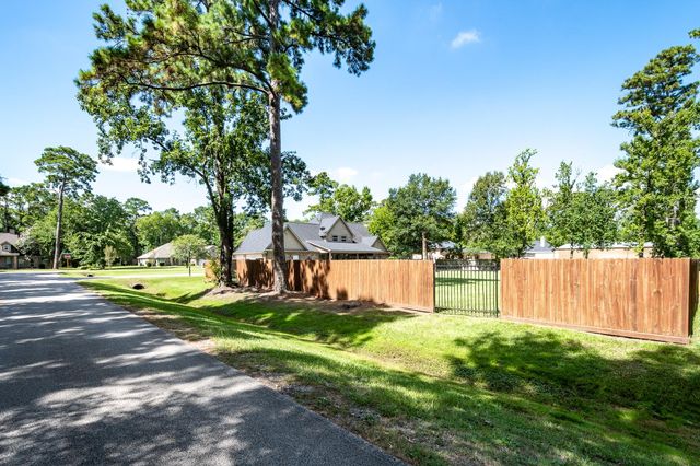 1202 Silver Moon Trail, Crosby, TX 77532