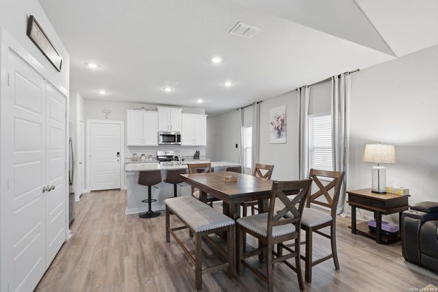 827 laurel, San Antonio, TX 78219