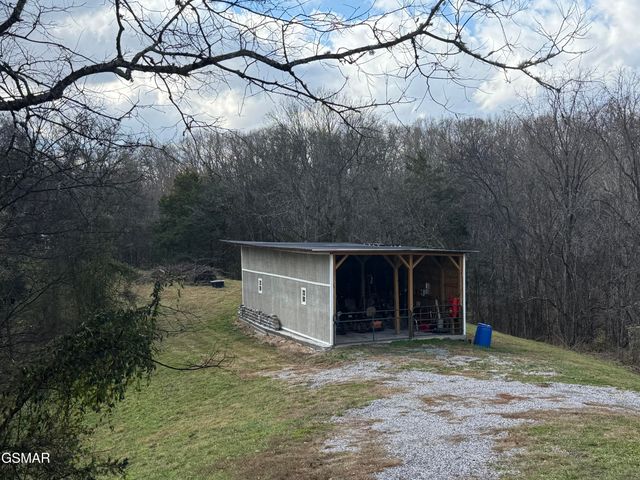 570 Red Bud Lane, Sevierville, TN 37876