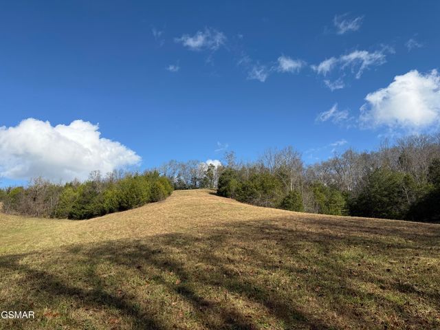 570 Red Bud Lane, Sevierville, TN 37876