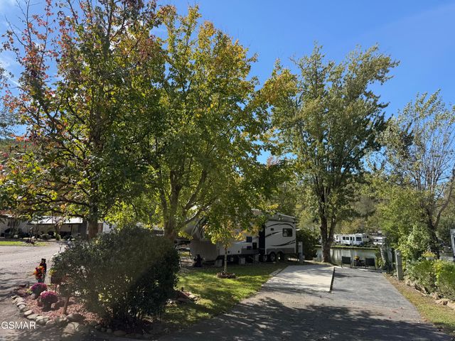 4229 E Parkway #344, Gatlinburg, TN 37738
