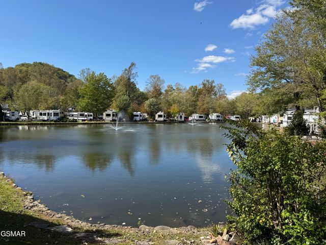 4229 E Parkway #344, Gatlinburg, TN 37738