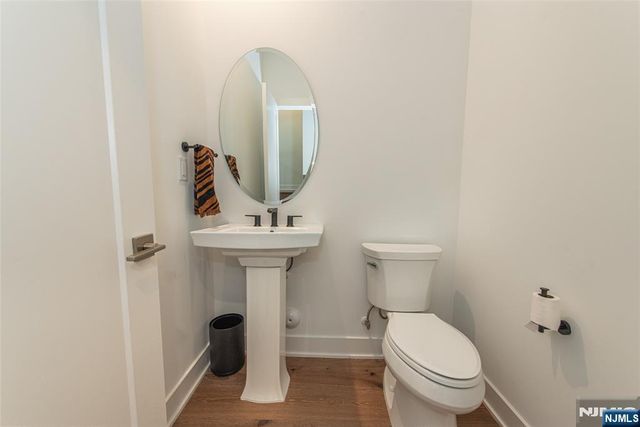 15 Cinnamon Drive, Upper Saddle River, NJ 07458