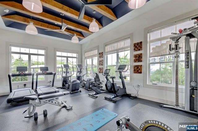15 Cinnamon Drive, Upper Saddle River, NJ 07458