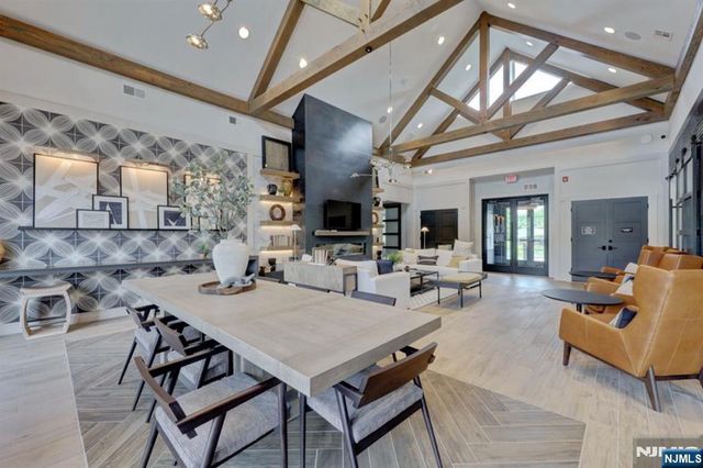 15 Cinnamon Drive, Upper Saddle River, NJ 07458
