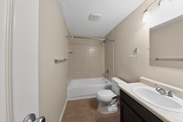 11512 Pippin Road, Colerain Twp, OH 45231