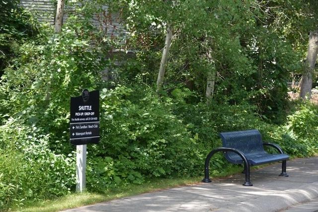 5605 E Creeks Crossing, Acme Twp, MI 49690