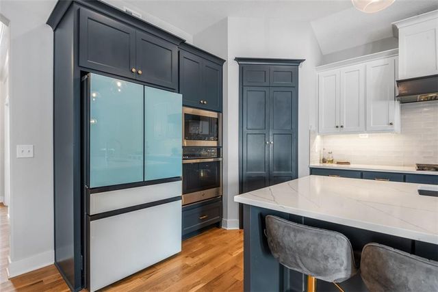 19485 W 202nd Street, Spring Hill, KS 66083