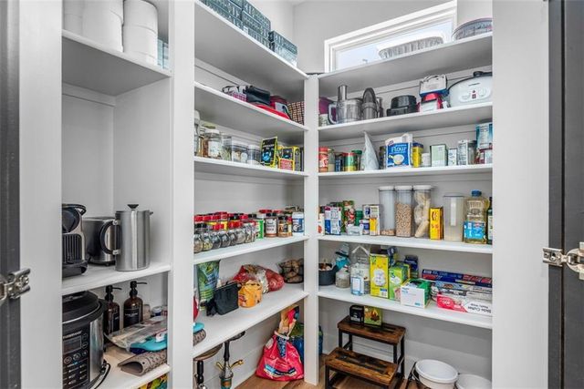 19485 W 202nd Street, Spring Hill, KS 66083