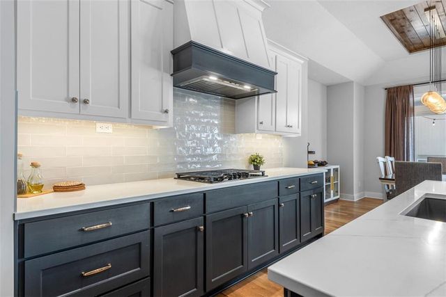 19485 W 202nd Street, Spring Hill, KS 66083