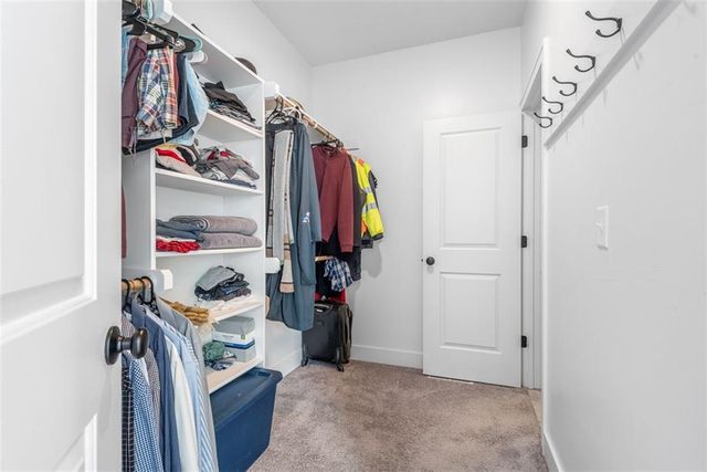 19485 W 202nd Street, Spring Hill, KS 66083