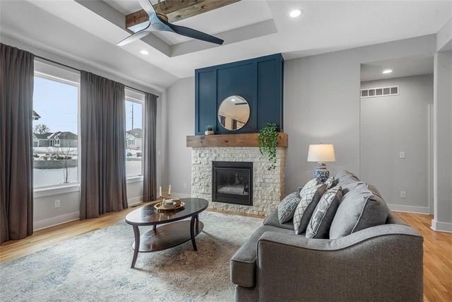 19485 W 202nd Street, Spring Hill, KS 66083