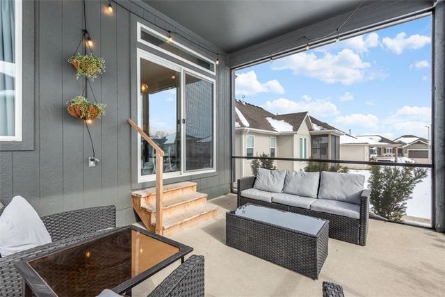 19485 W 202nd Street, Spring Hill, KS 66083