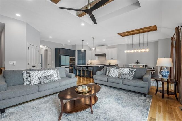 19485 W 202nd Street, Spring Hill, KS 66083