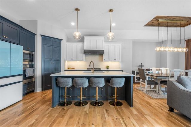 19485 W 202nd Street, Spring Hill, KS 66083