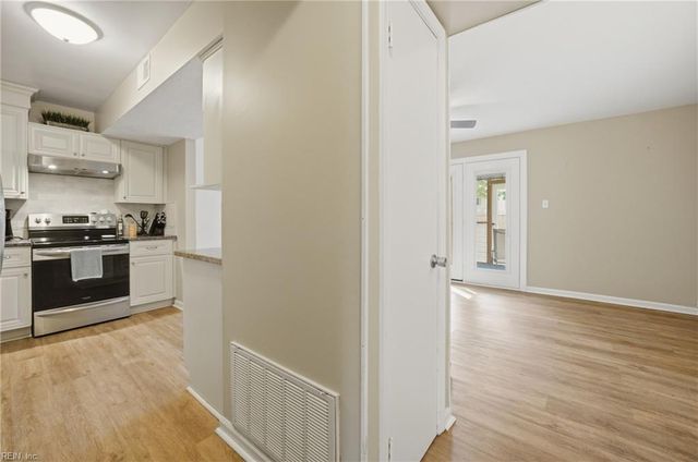 2212 Sedgewick DR, Virginia Beach, VA 23454