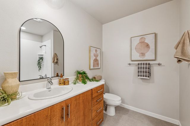 288 3rd St 406, Oakland, CA 94607