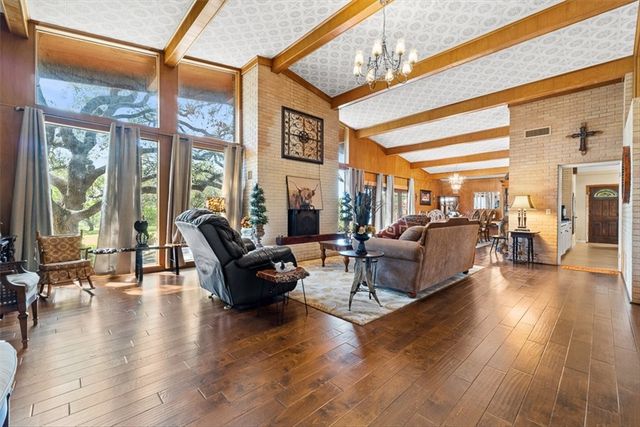 9675 County Road 325, Mathis, TX 78368