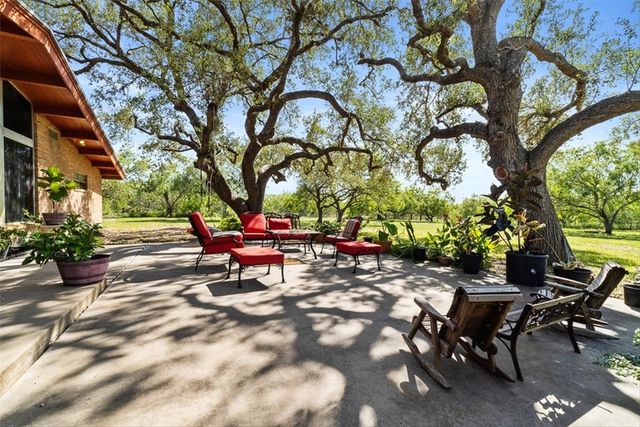 9675 County Road 325, Mathis, TX 78368