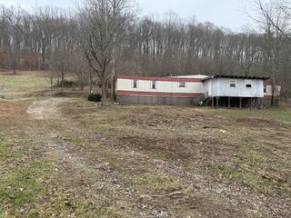 15884 Columbia Hwy, Lynnville, TN 38472