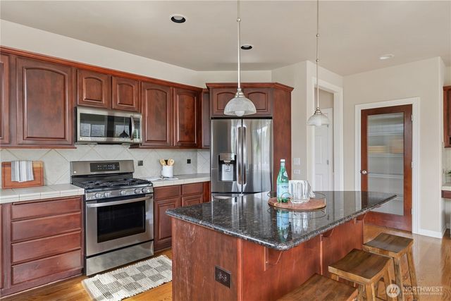 25230 132nd Place SE, Kent, WA 98042