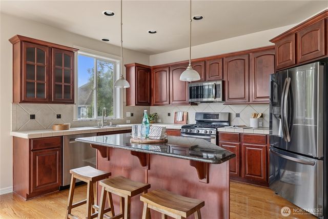 25230 132nd Place SE, Kent, WA 98042