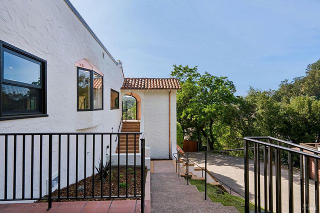 88 Lincoln Park, San Anselmo, CA 94960