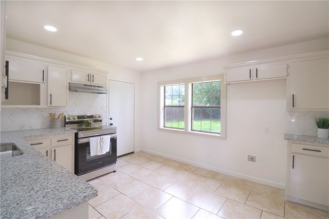 3625 Harris Dr, Corpus Christi, TX 78411